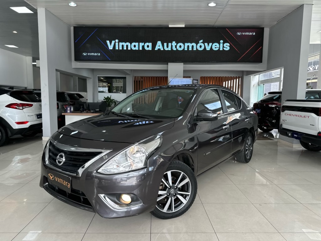 NISSAN VERSA