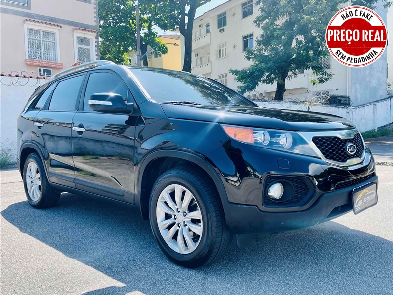 Car Premium KIA SORENTO 2011 2.4 EX2 4X2 16V GASOLINA 4P 7 LUGARES