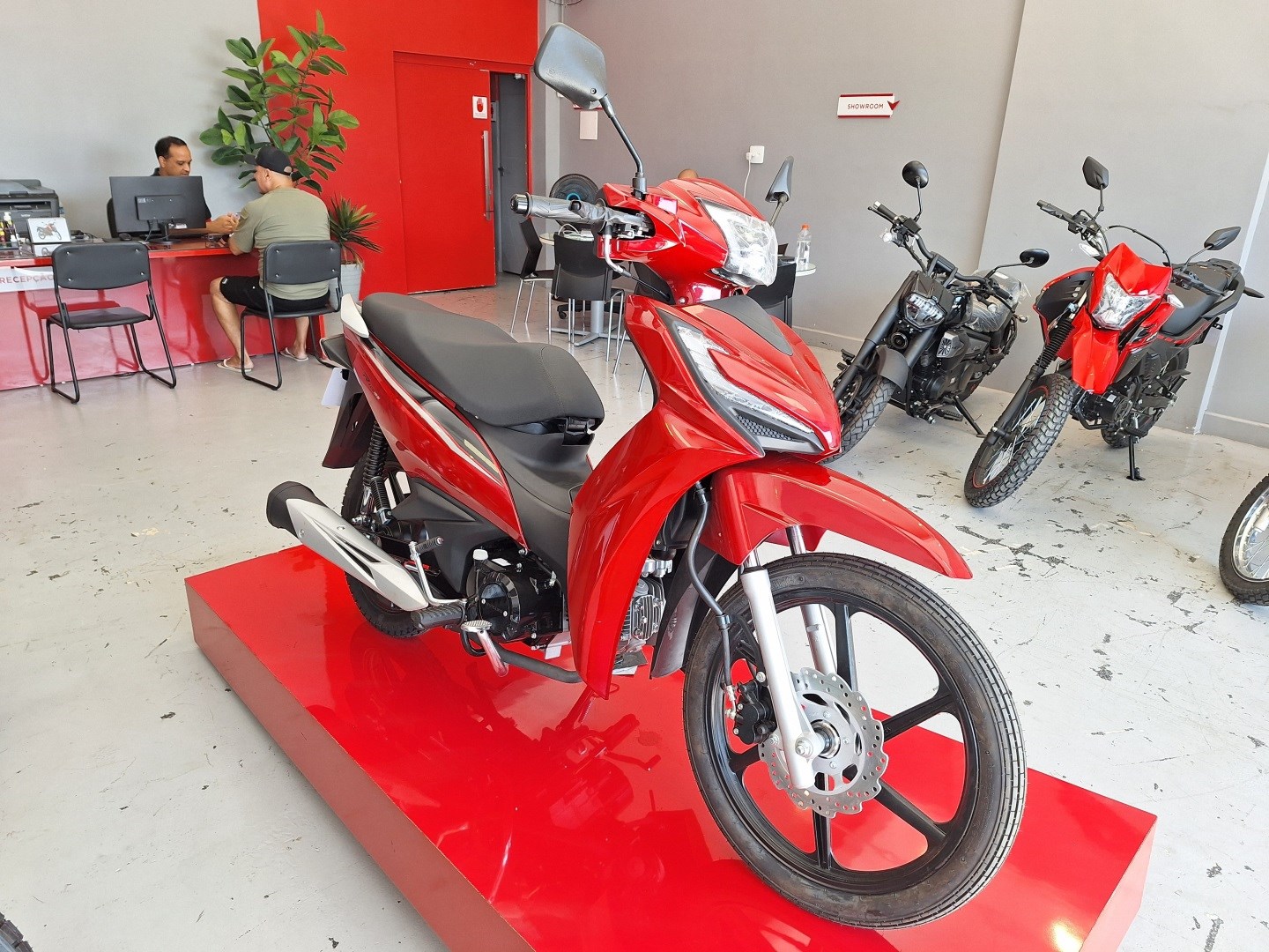 SHINERAY RIO 125 EFI