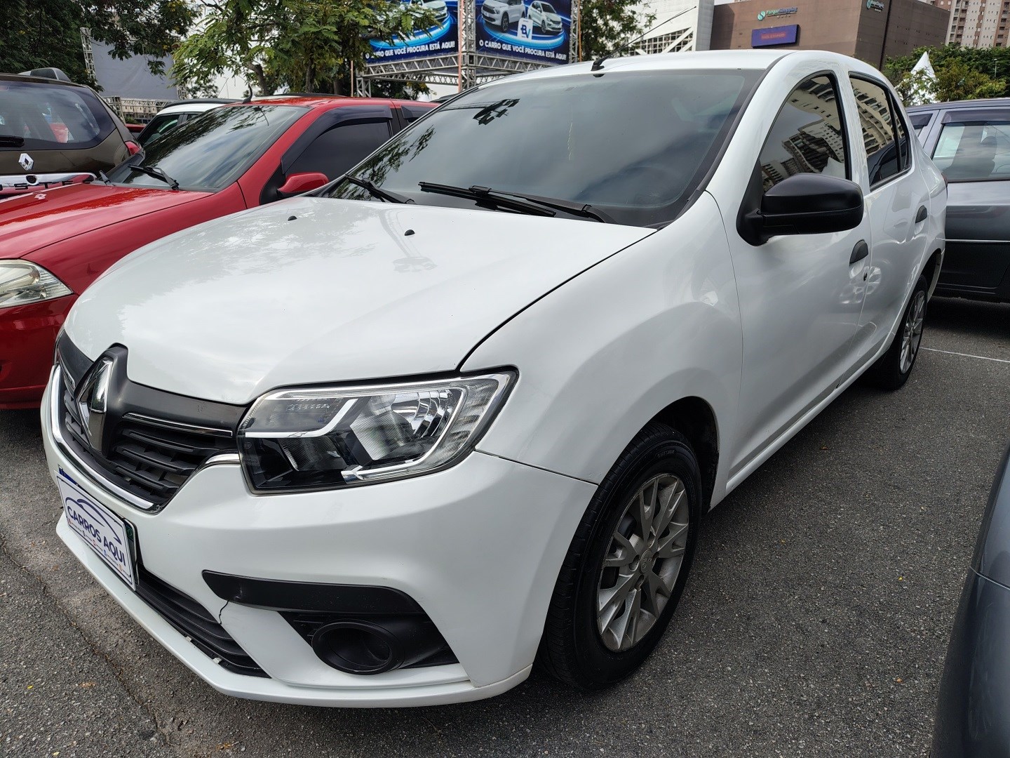 RENAULT LOGAN