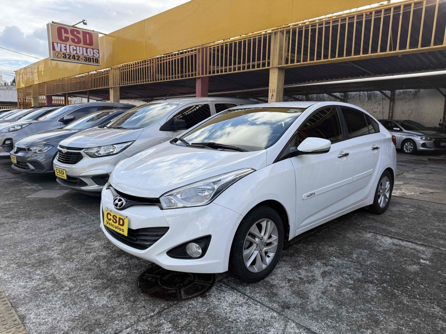 HYUNDAI HB20S