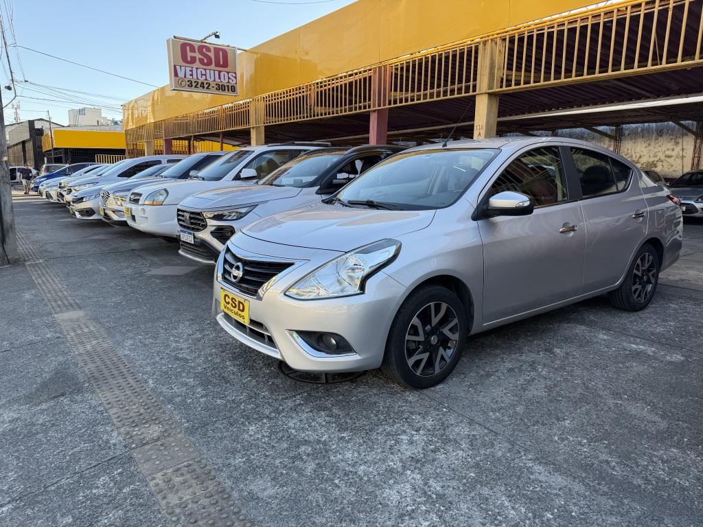 NISSAN VERSA
