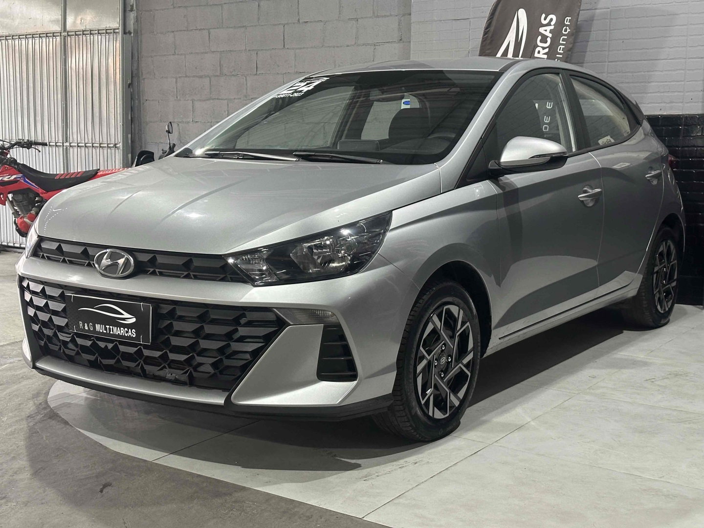 HYUNDAI HB20