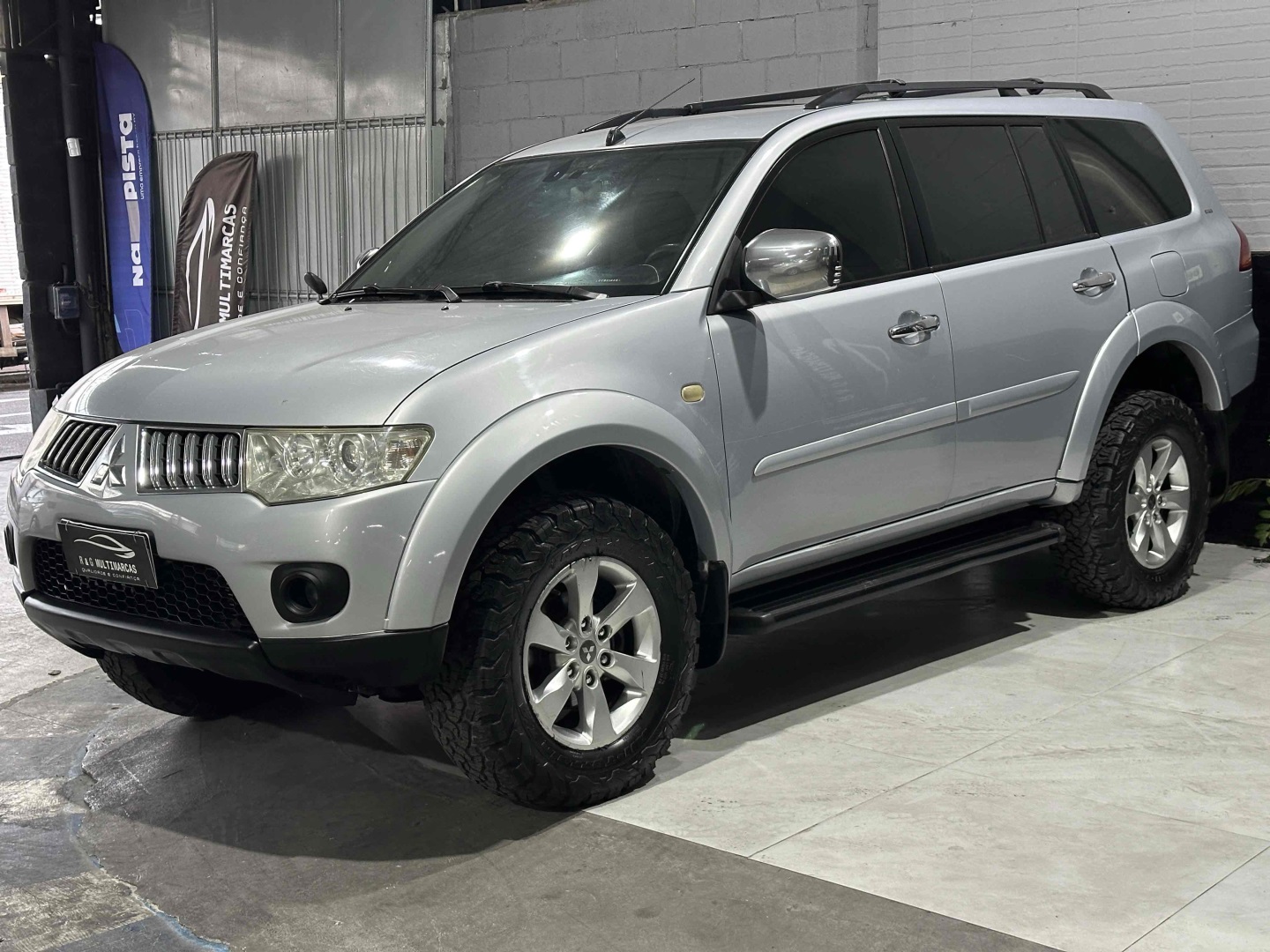 MITSUBISHI PAJERO DAKAR