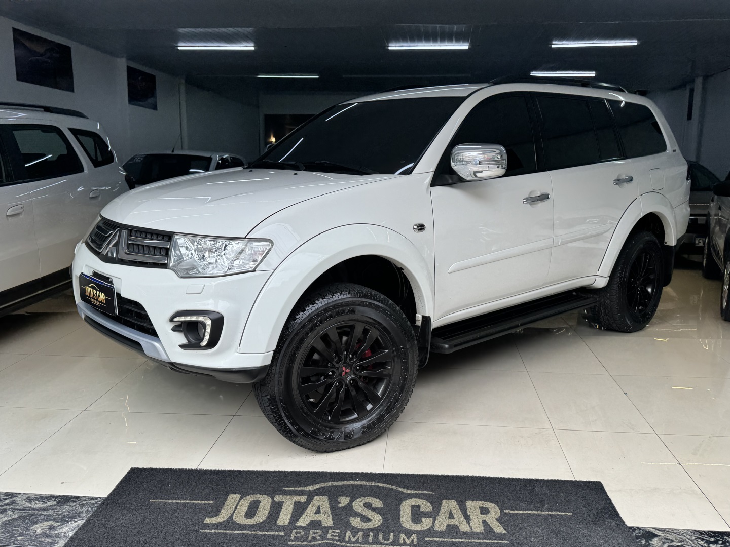 MITSUBISHI PAJERO DAKAR