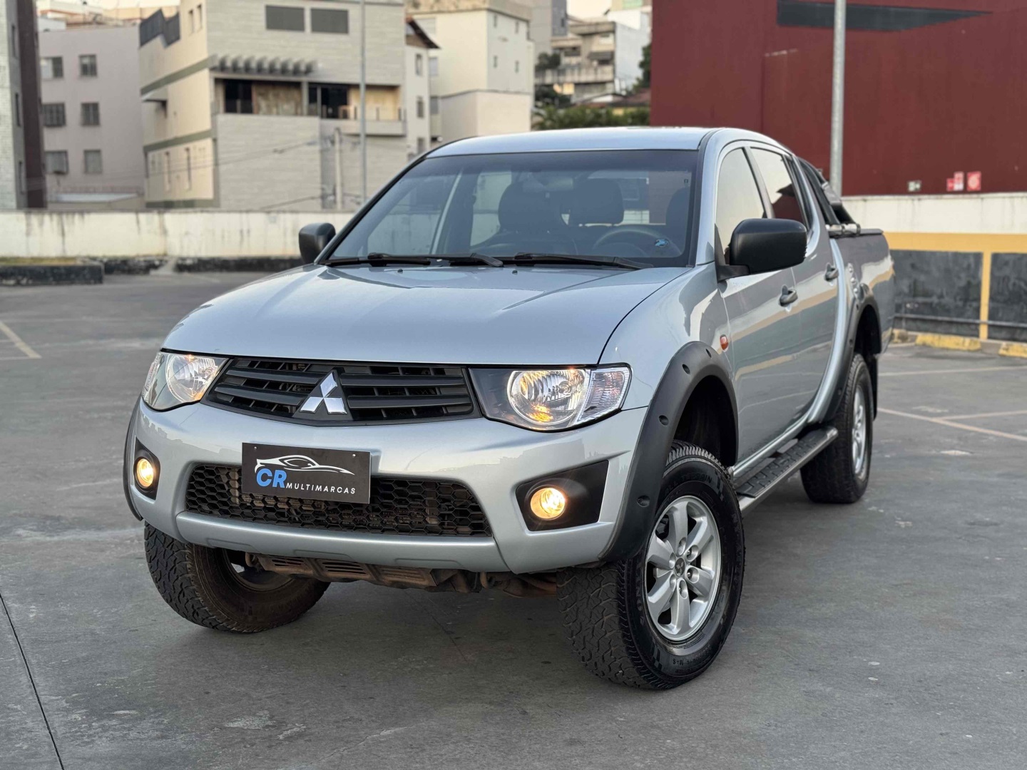 MITSUBISHI L200 TRITON