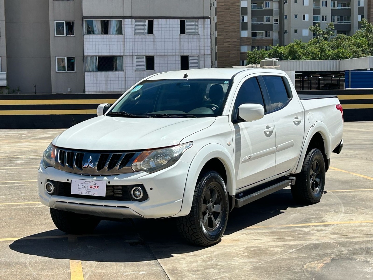 MITSUBISHI L200 TRITON