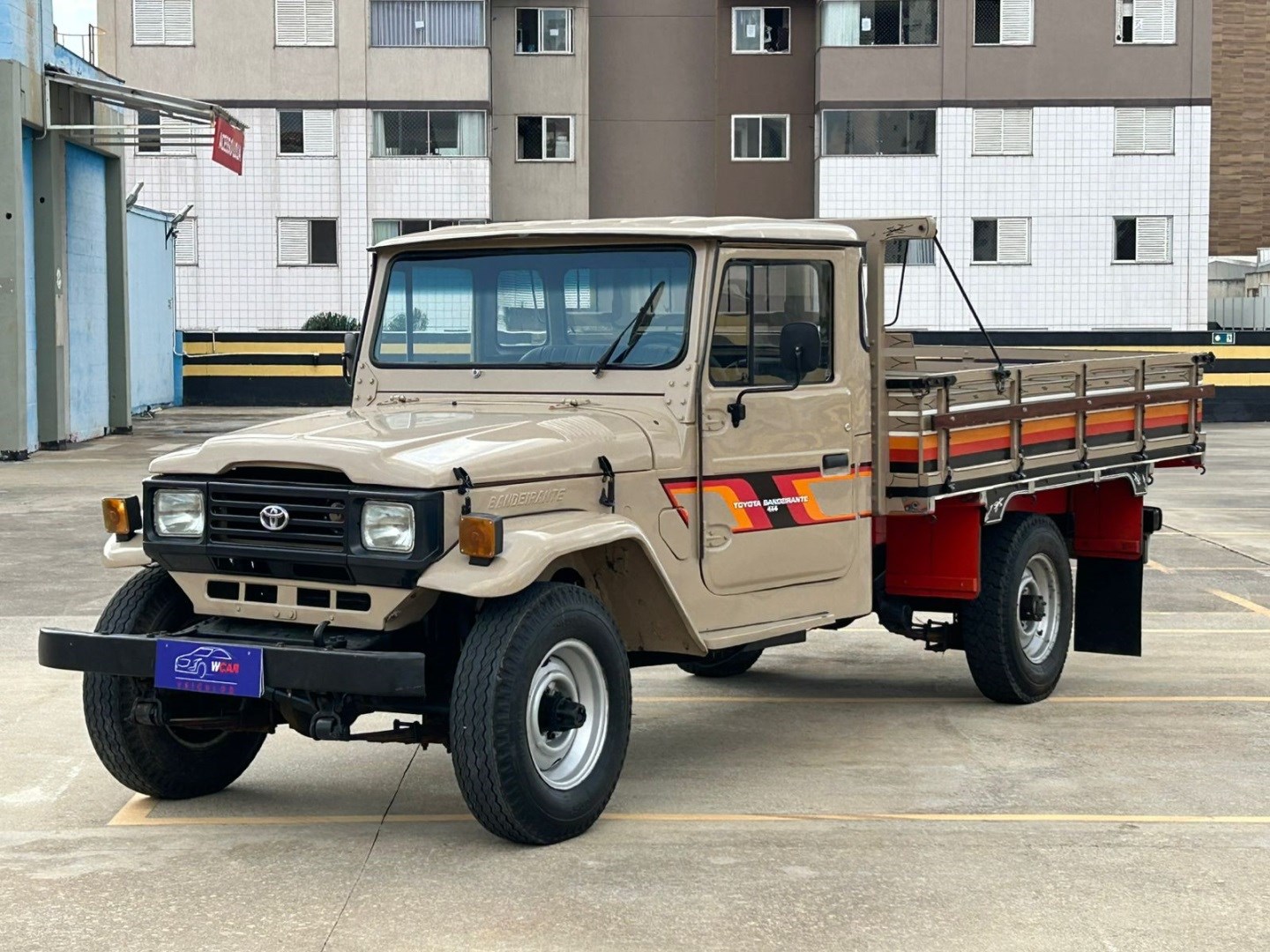 TOYOTA BANDEIRANTE