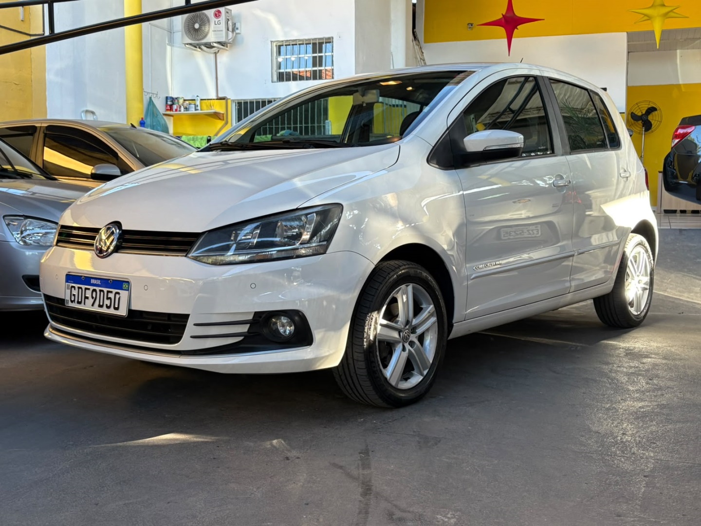 VOLKSWAGEN FOX