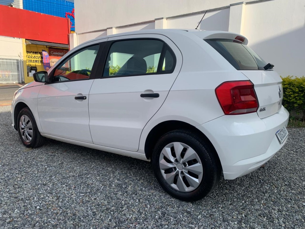 VOLKSWAGEN GOL