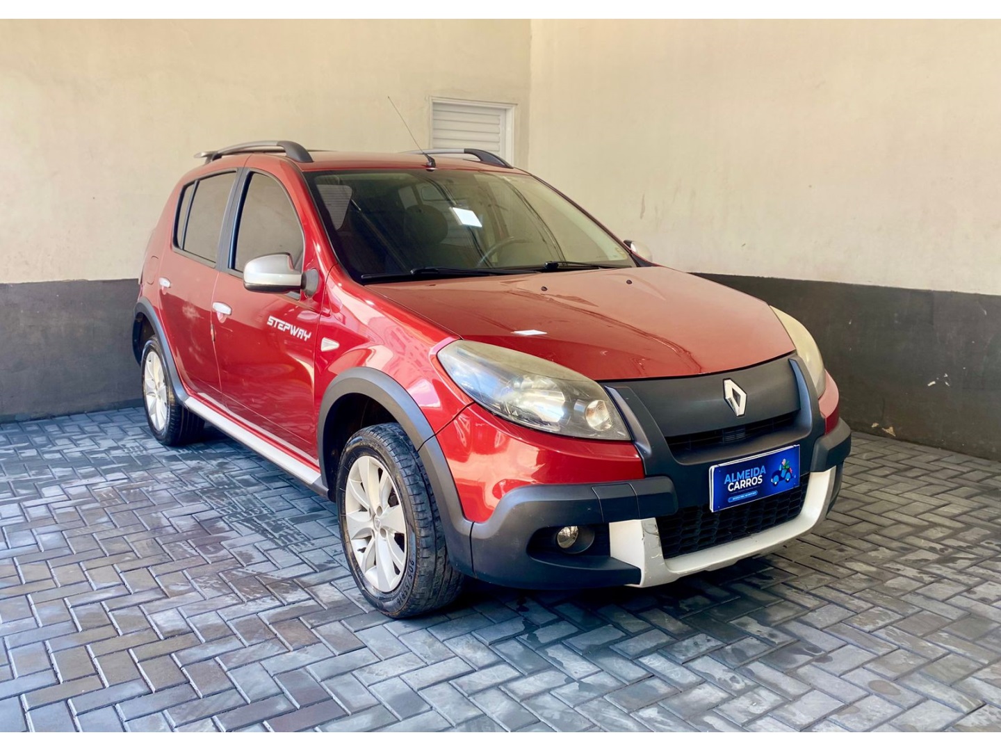 RENAULT SANDERO