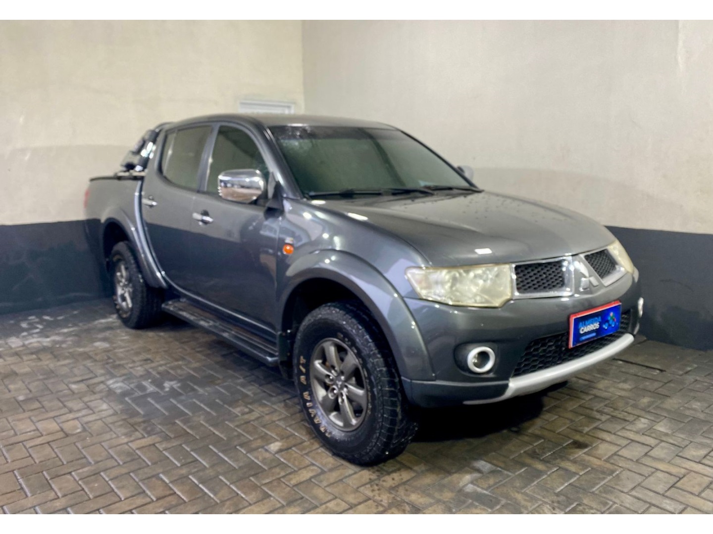 MITSUBISHI L200 TRITON