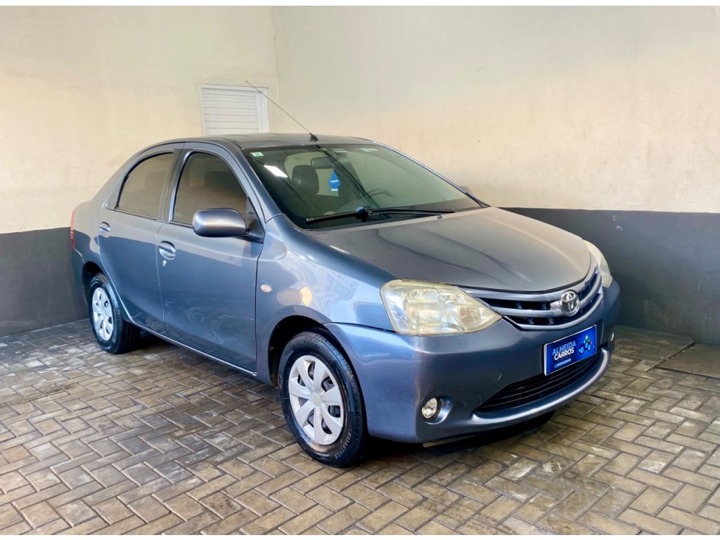 TOYOTA ETIOS
