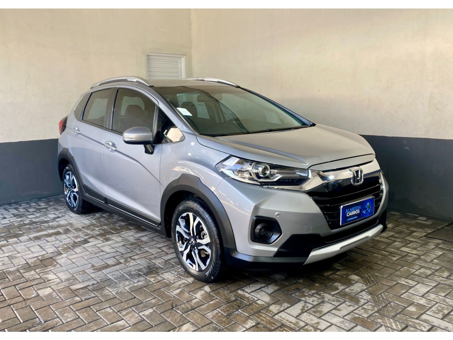 HONDA WR-V