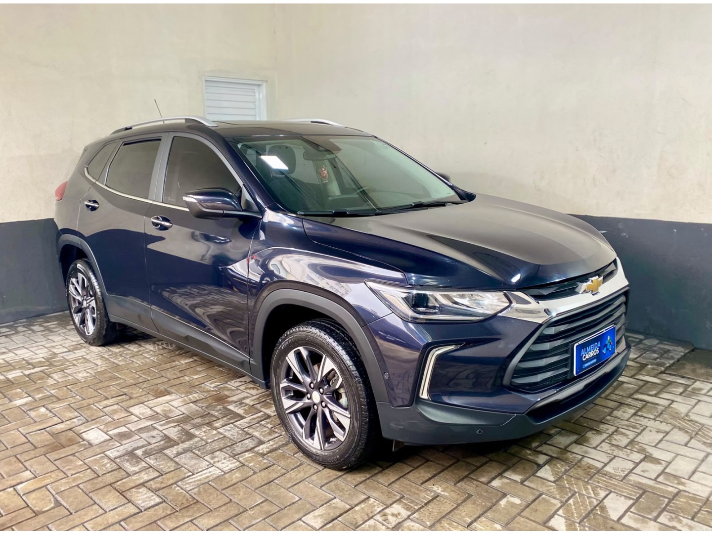 CHEVROLET TRACKER