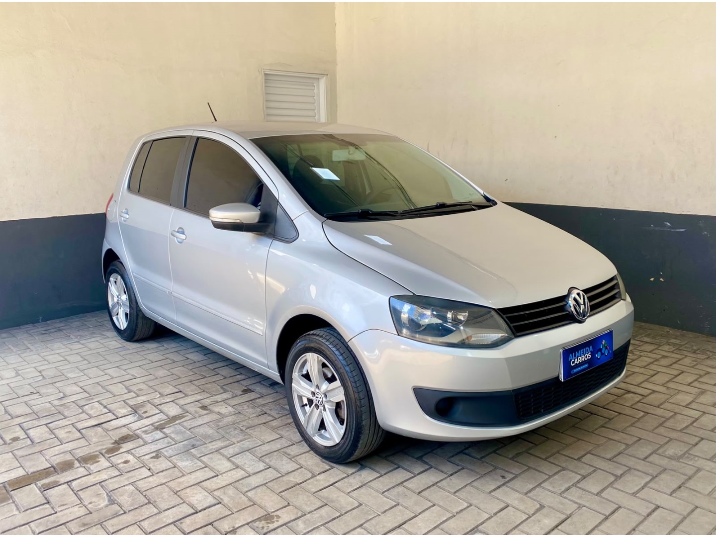 VOLKSWAGEN FOX