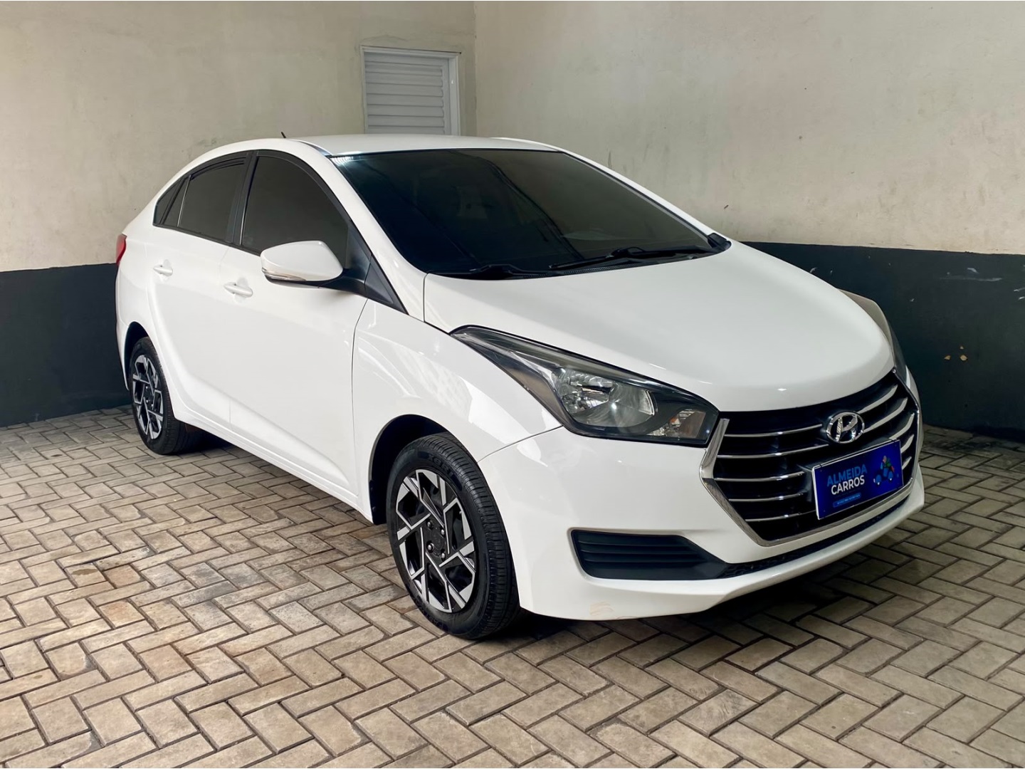 HYUNDAI HB20S