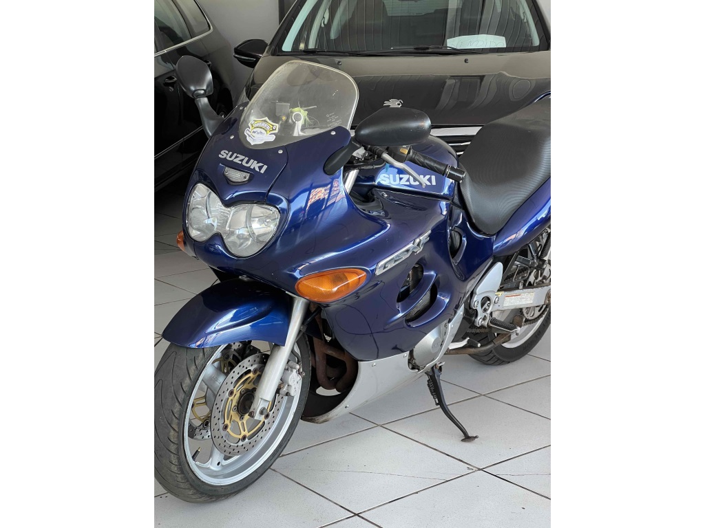 SUZUKI GSX 750 F