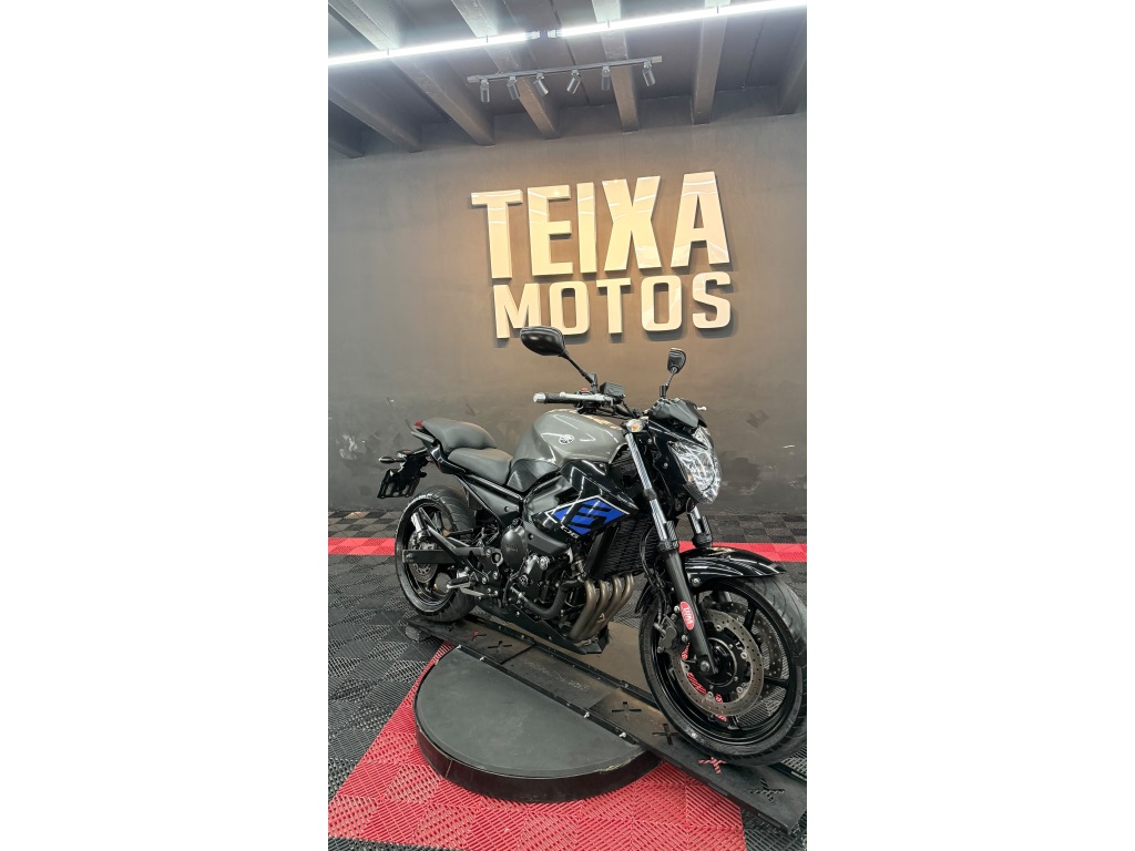 YAMAHA XJ6 ABS