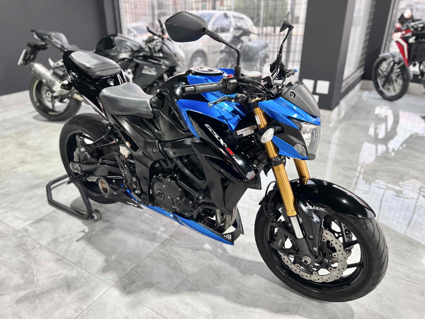 SUZUKI GSX-S 750A