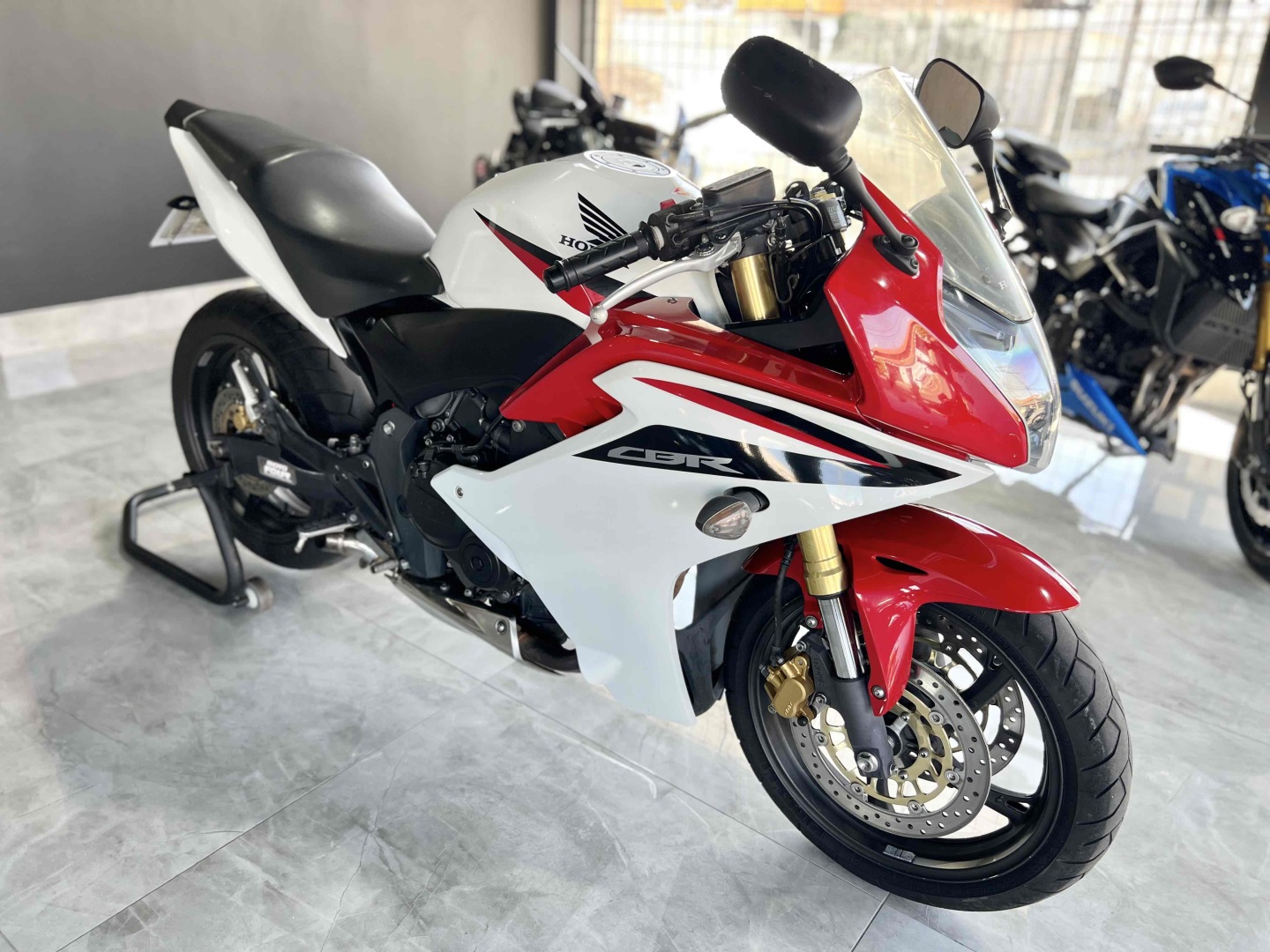 HONDA CBR 600F