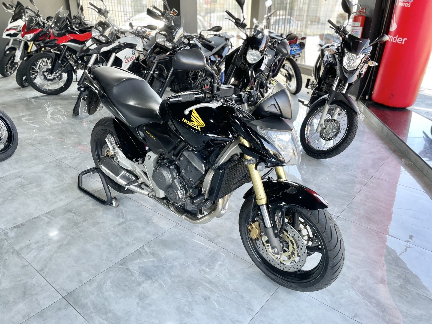 HONDA CB 600F HORNET