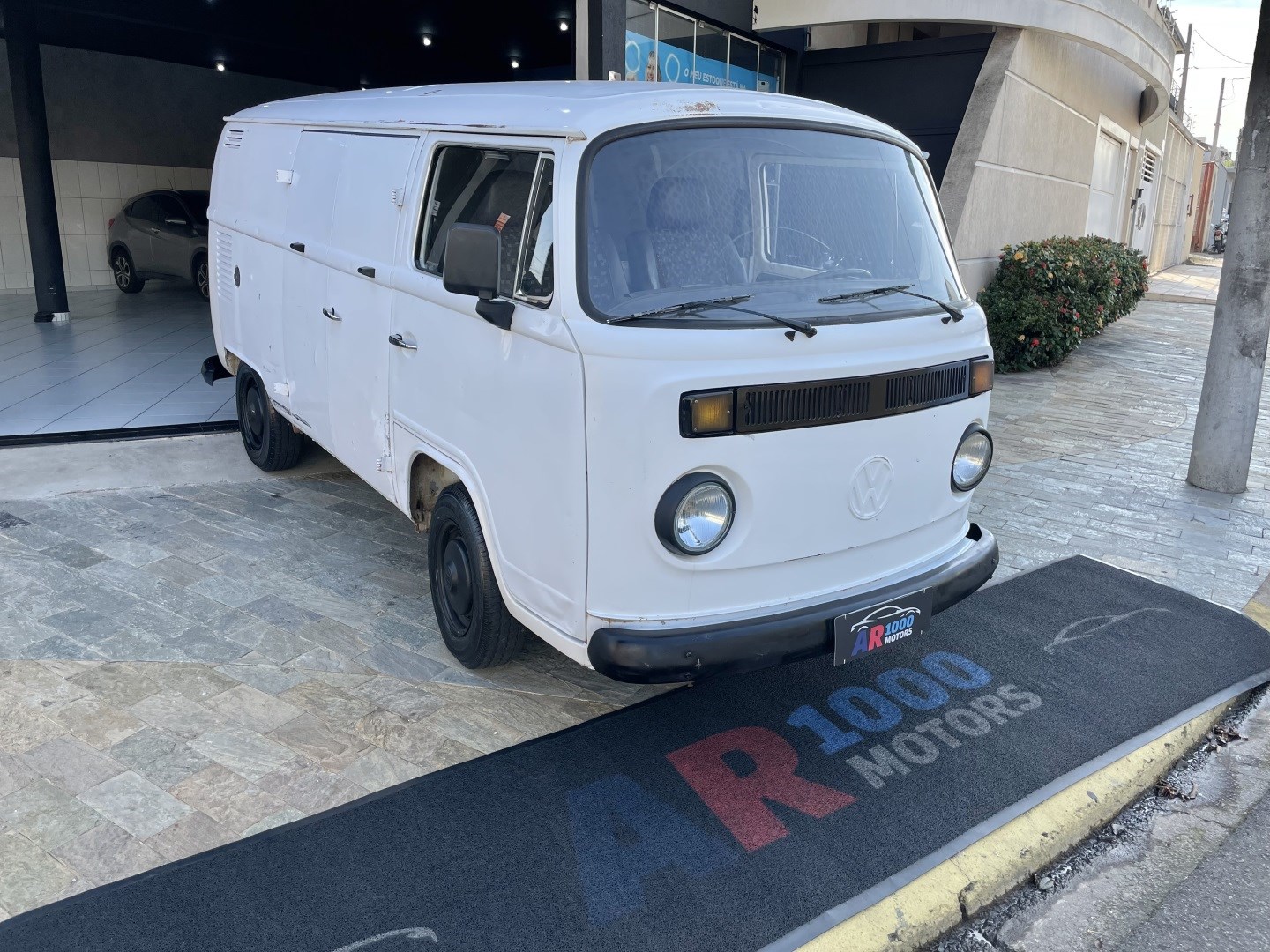 VOLKSWAGEN KOMBI