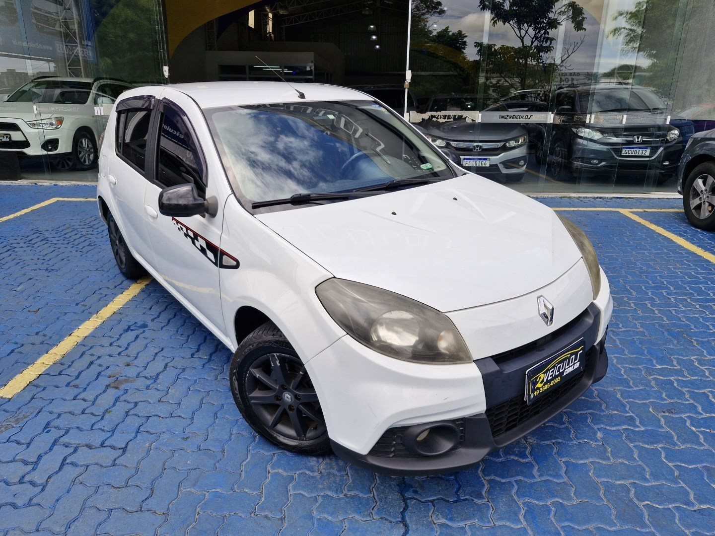RENAULT SANDERO