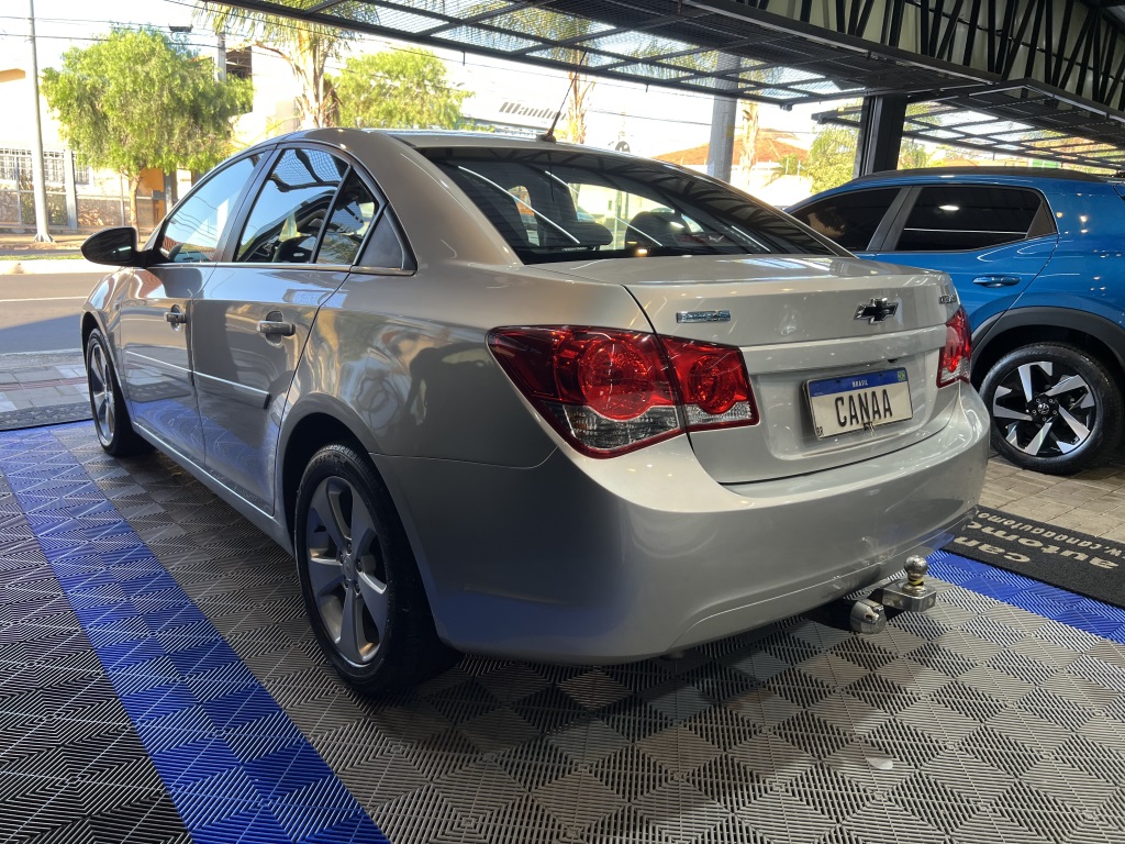 Chevrolet Cruze 1.8 LT 16V Flex 4P Automático - foto 2