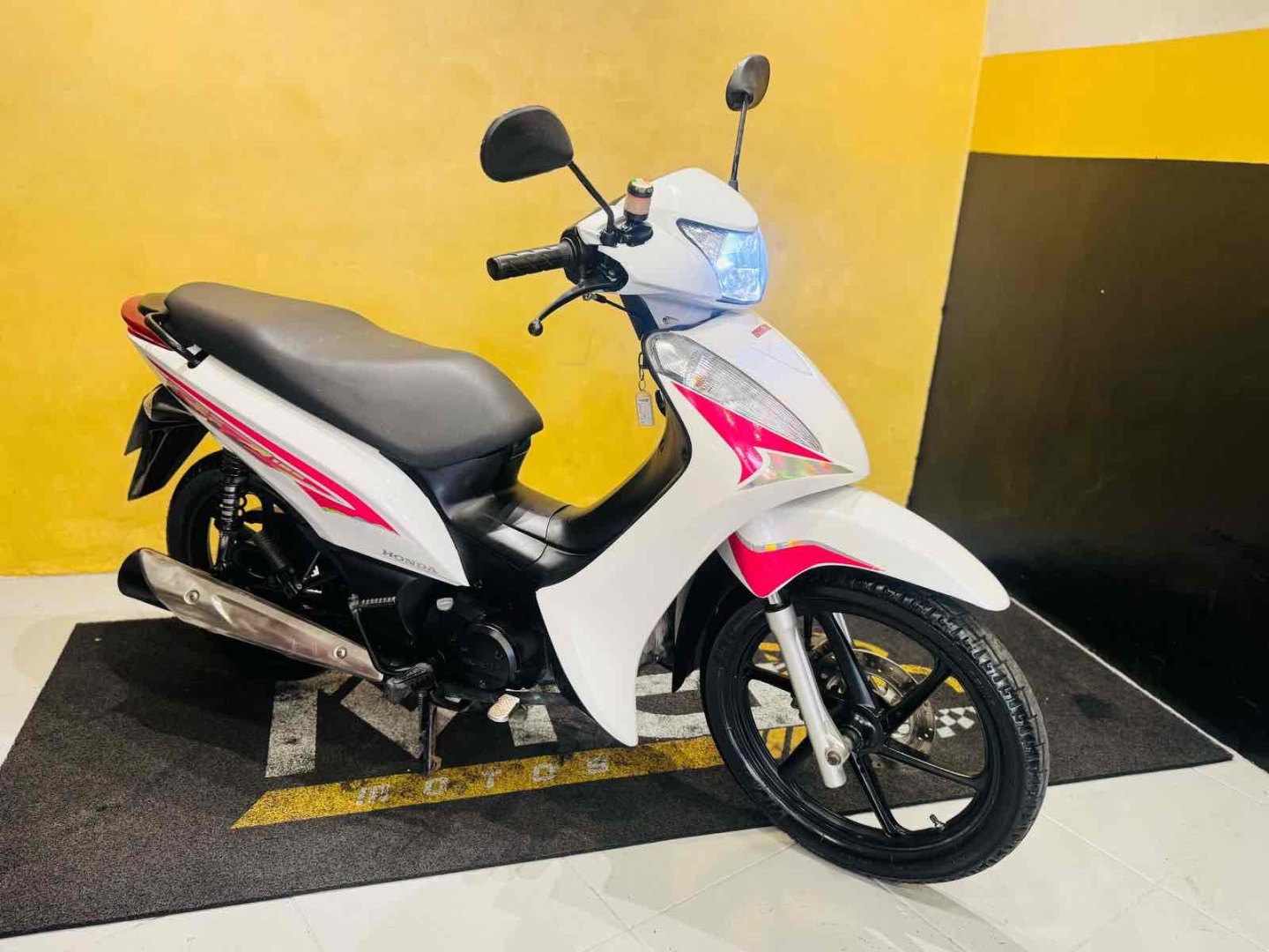 HONDA BIZ 125
