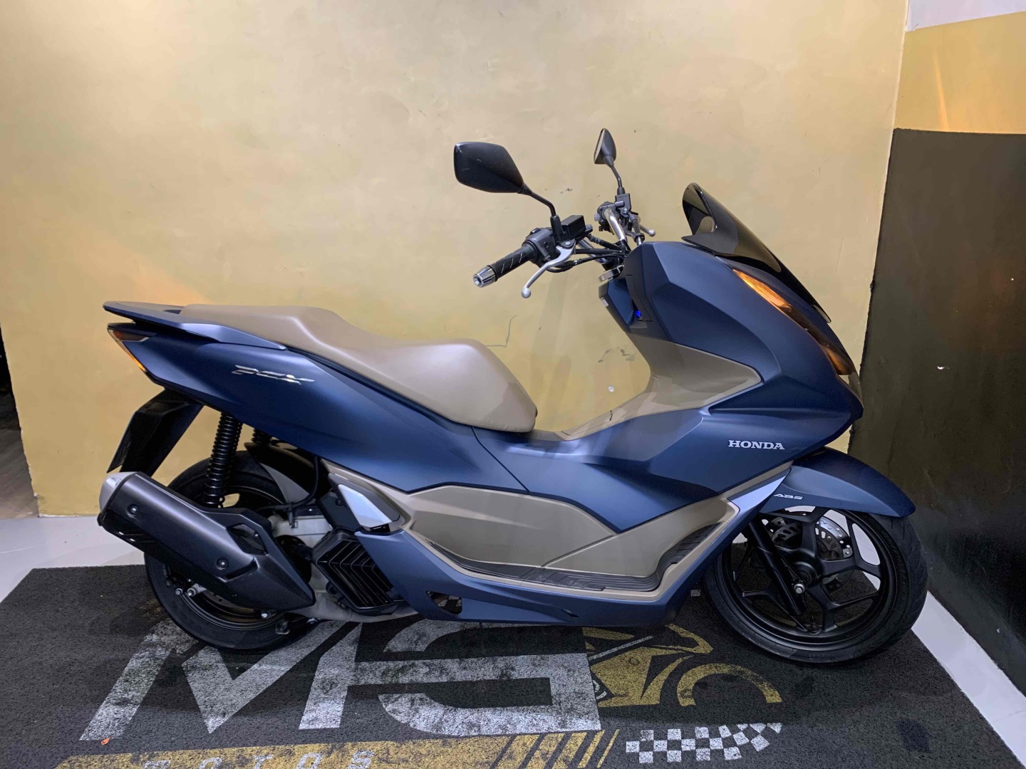 HONDA PCX 160 DLX ABS