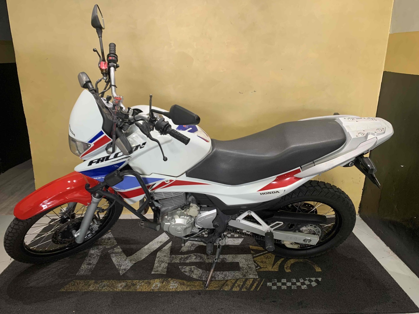 HONDA NX 400i FALCON