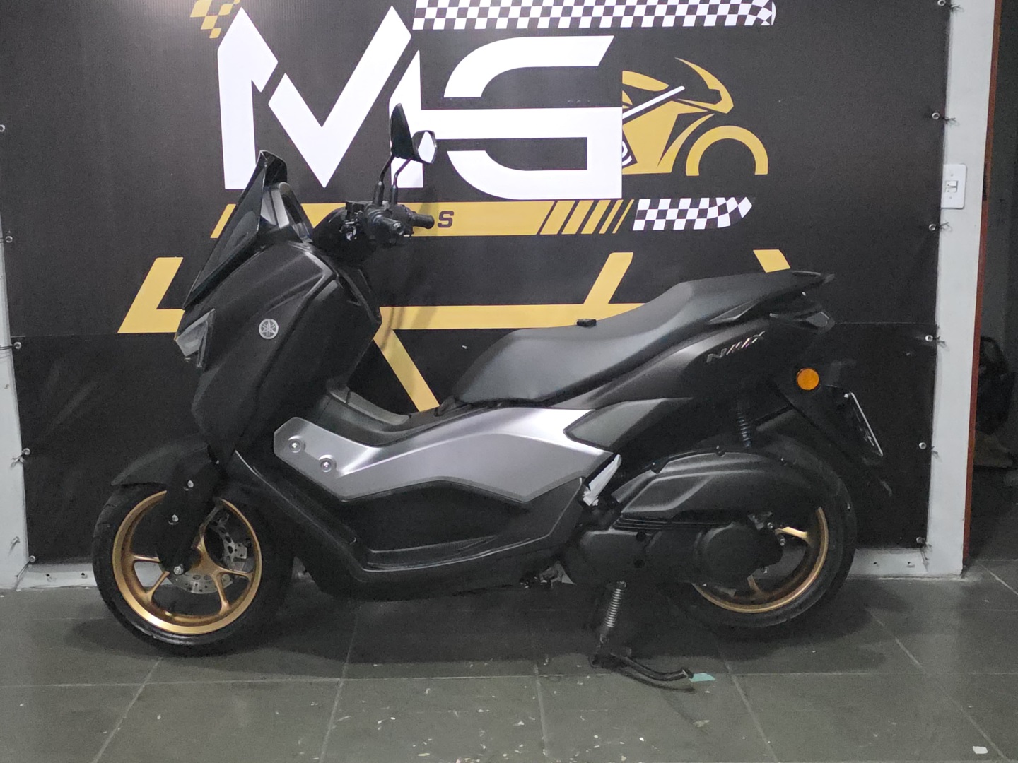YAMAHA NMAX CONNECTED 160 ABS