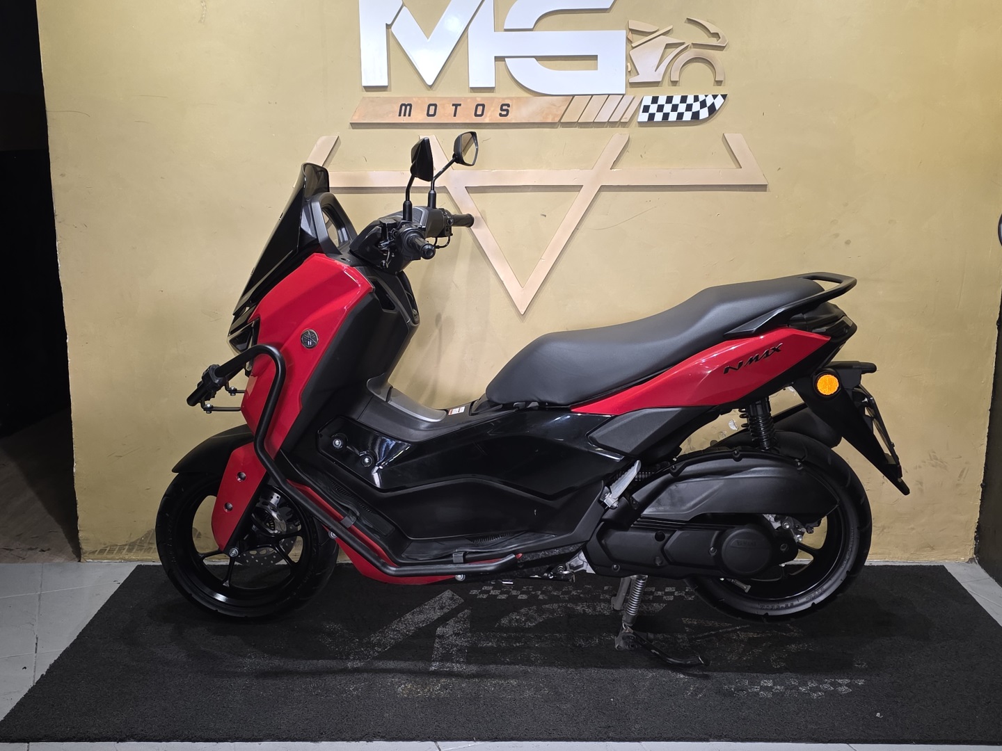 YAMAHA NMAX CONNECTED 160 ABS