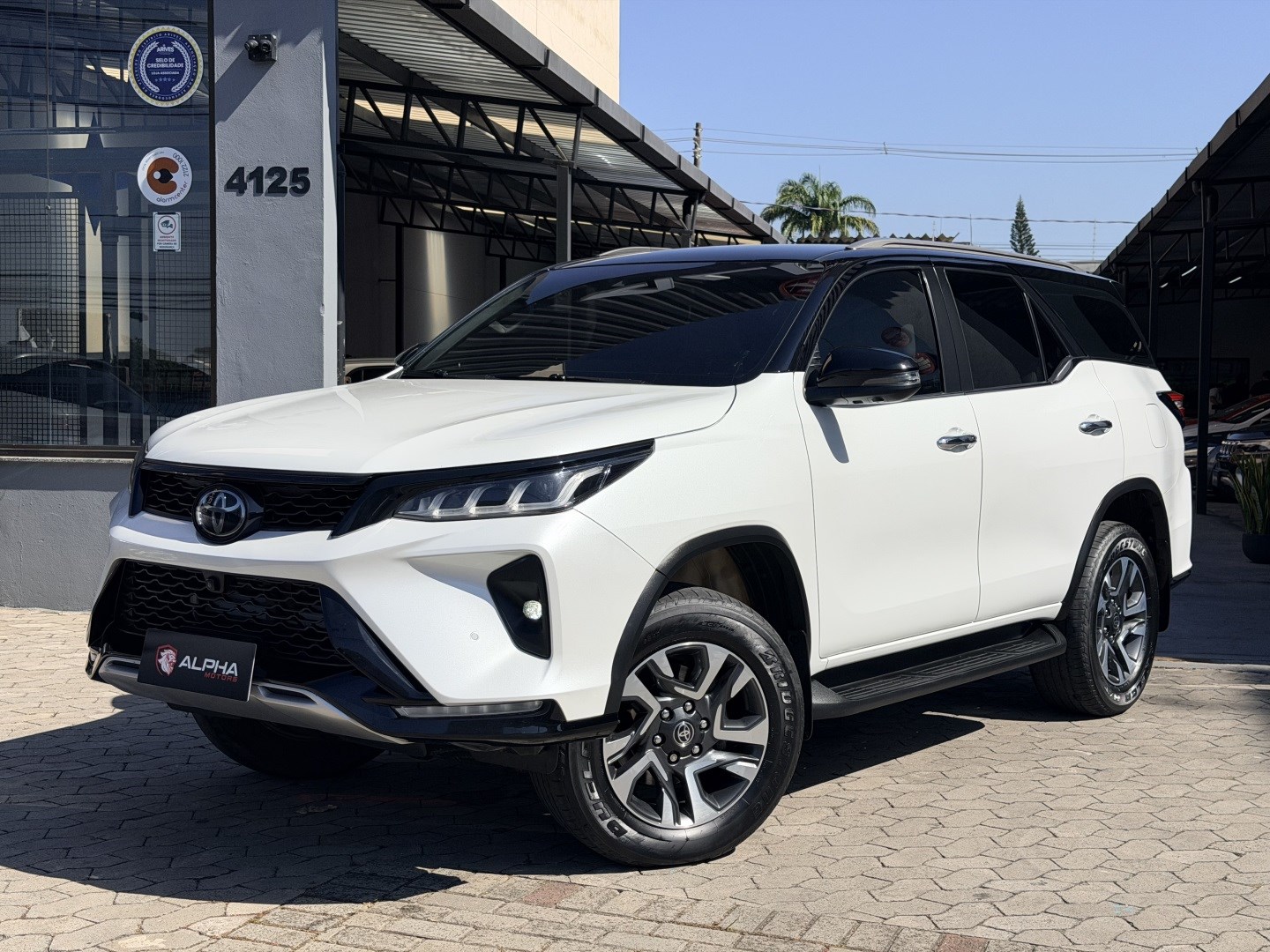 TOYOTA HILUX SW4