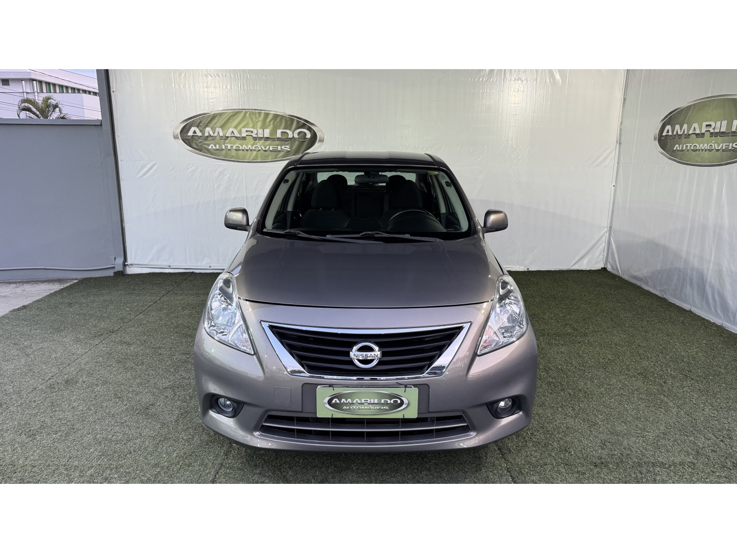NISSAN VERSA