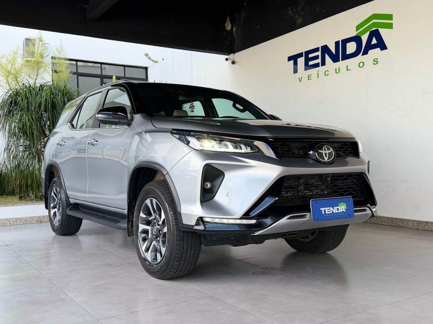 TOYOTA HILUX SW4