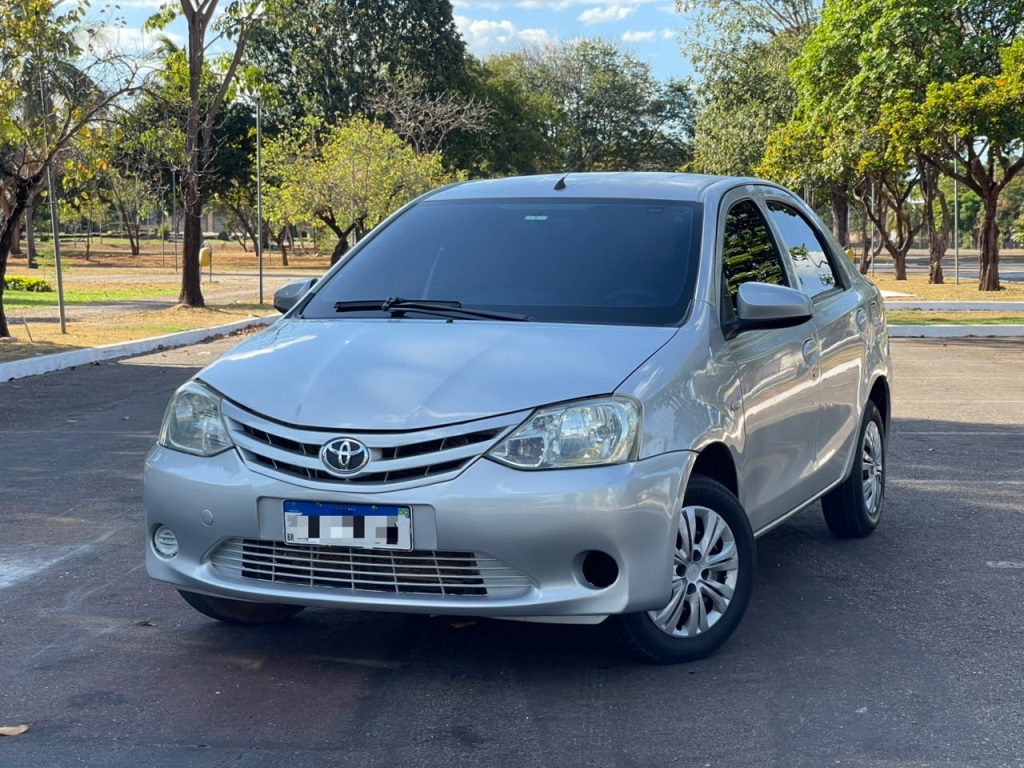 TOYOTA ETIOS