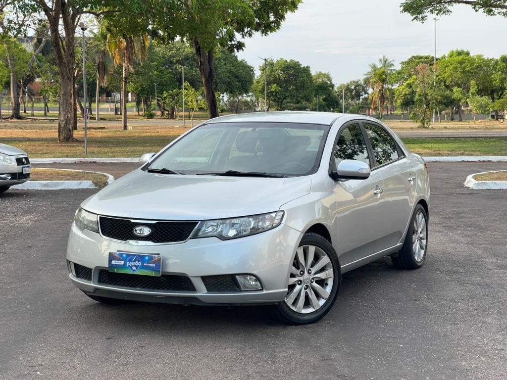 KIA CERATO