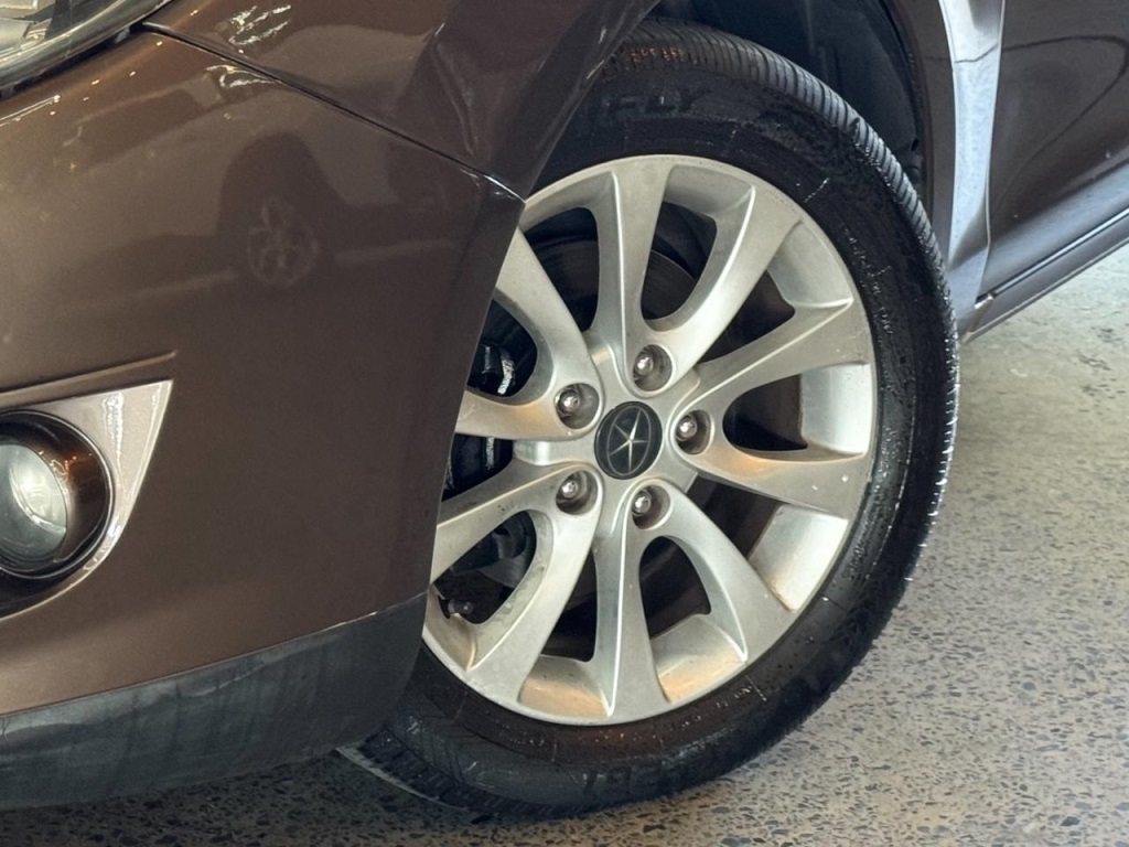 JAC J6 2.0 16V Jetflex 7 Lugares 4P Manual - foto 3