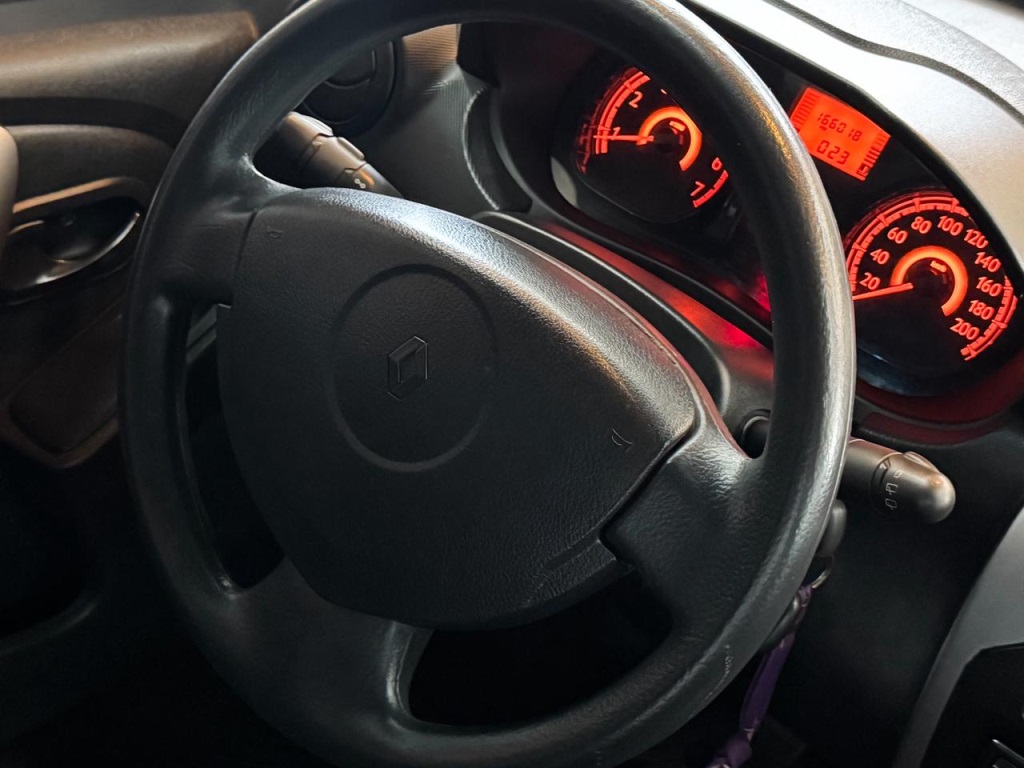 Renault Sandero 1.0 Authentique 16V Flex 4P Manual - foto 5