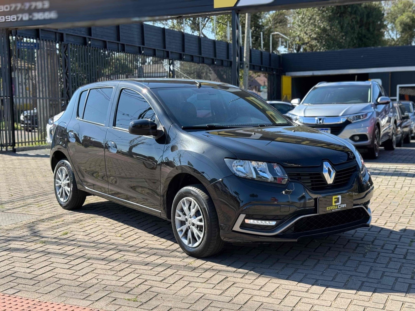 RENAULT SANDERO
