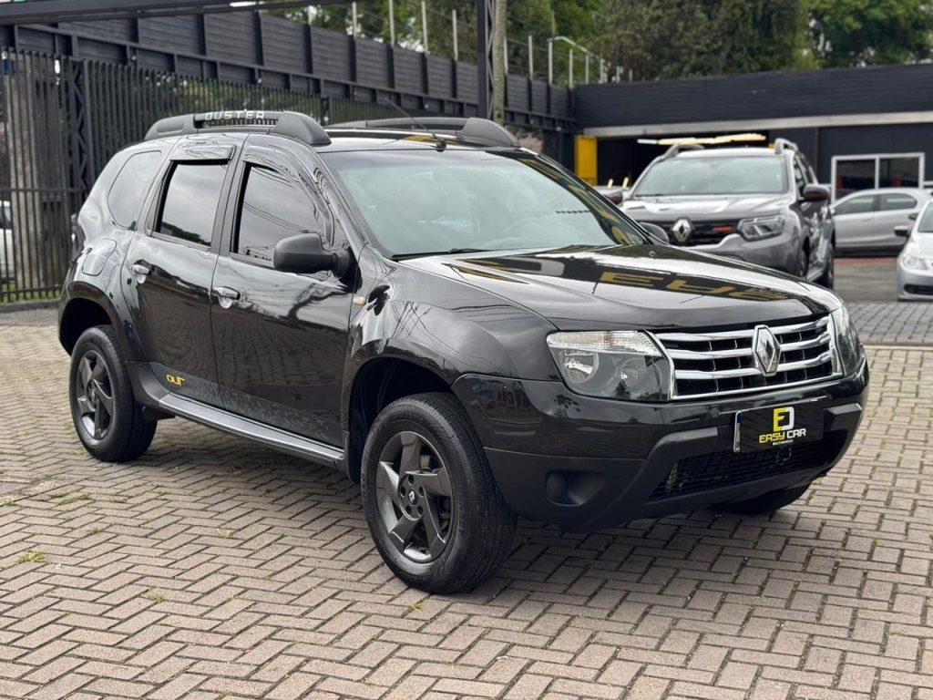 RENAULT DUSTER
