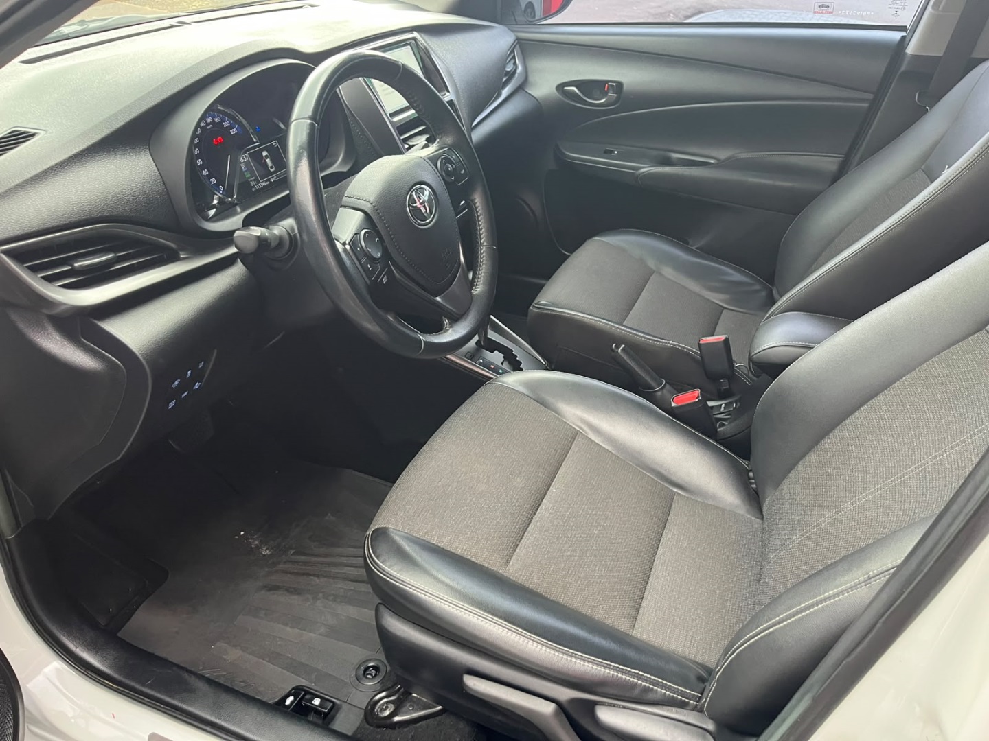Toyota Yaris 1.5 16V Flex Sedan Xs Connect Multidrive - foto 9