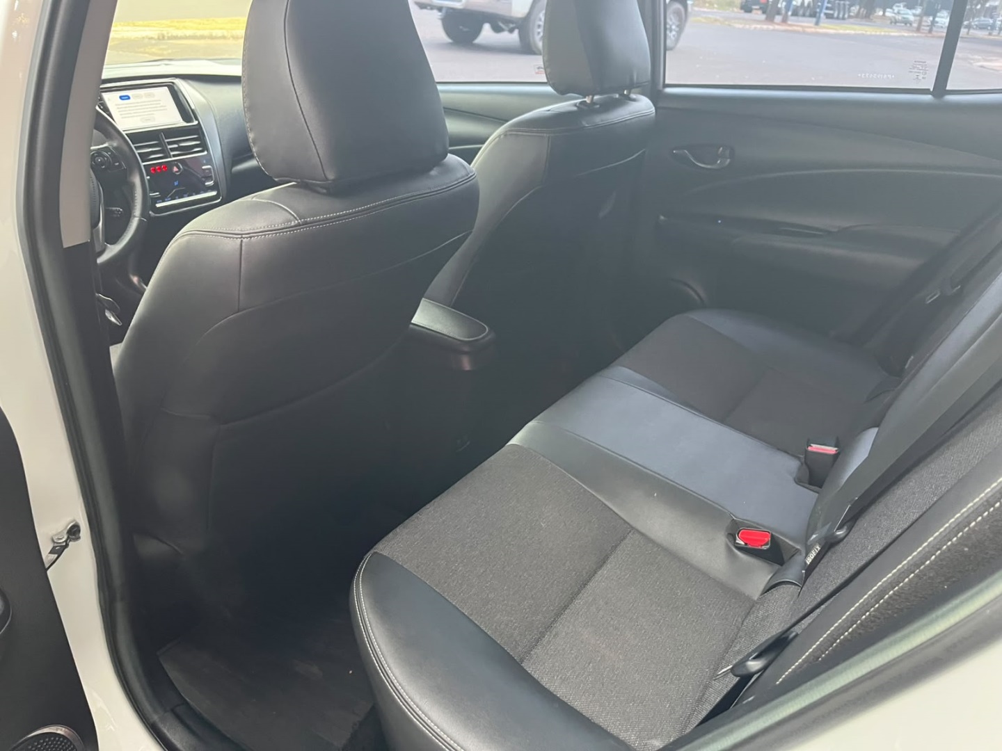 Toyota Yaris 1.5 16V Flex Sedan Xs Connect Multidrive - foto 11