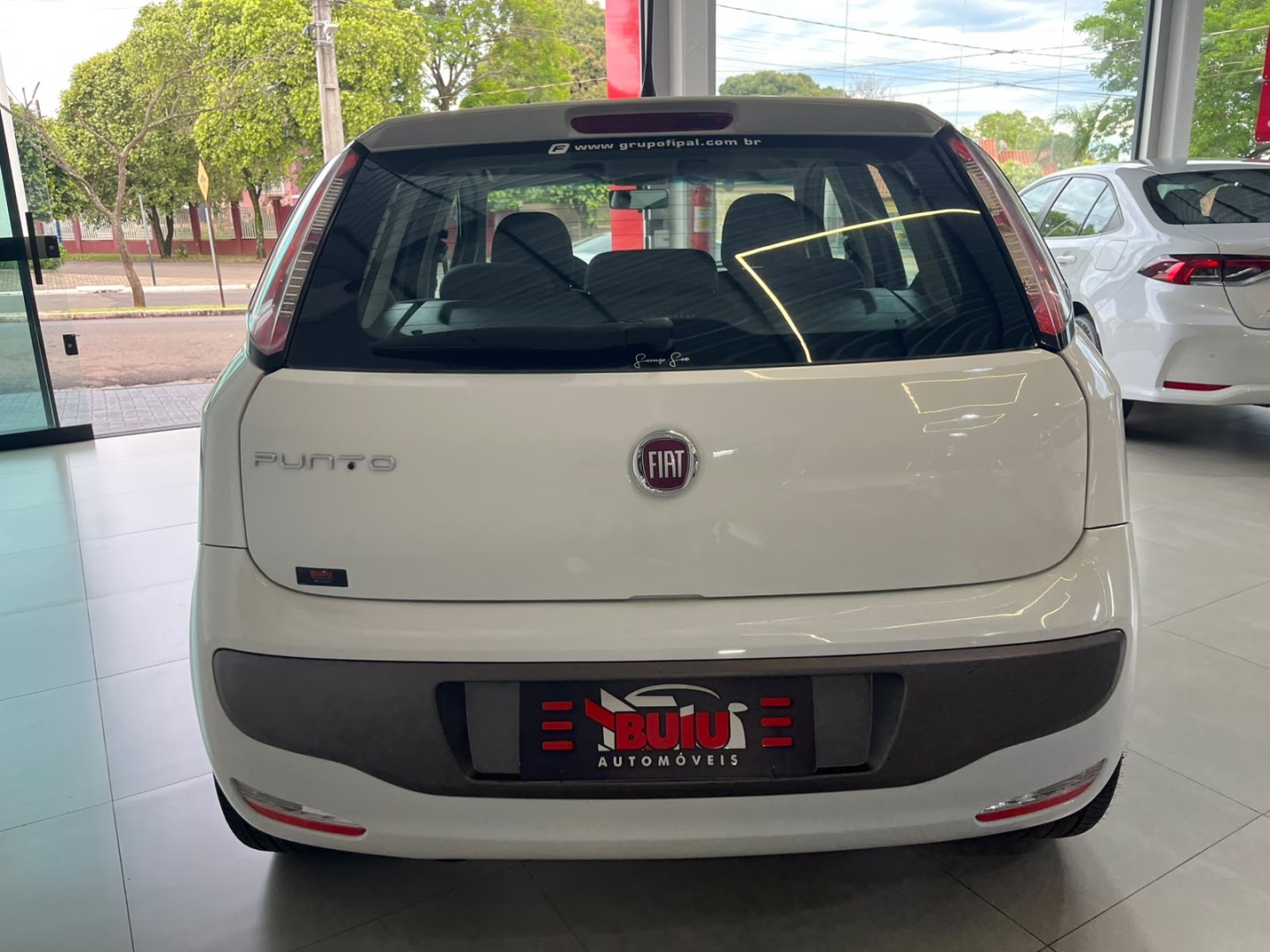 Fiat PUNTO 1.6 Essence 16V Flex 4P Manual - foto 8