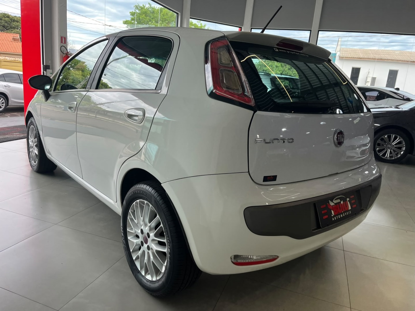 Fiat PUNTO 1.6 Essence 16V Flex 4P Manual - foto 9