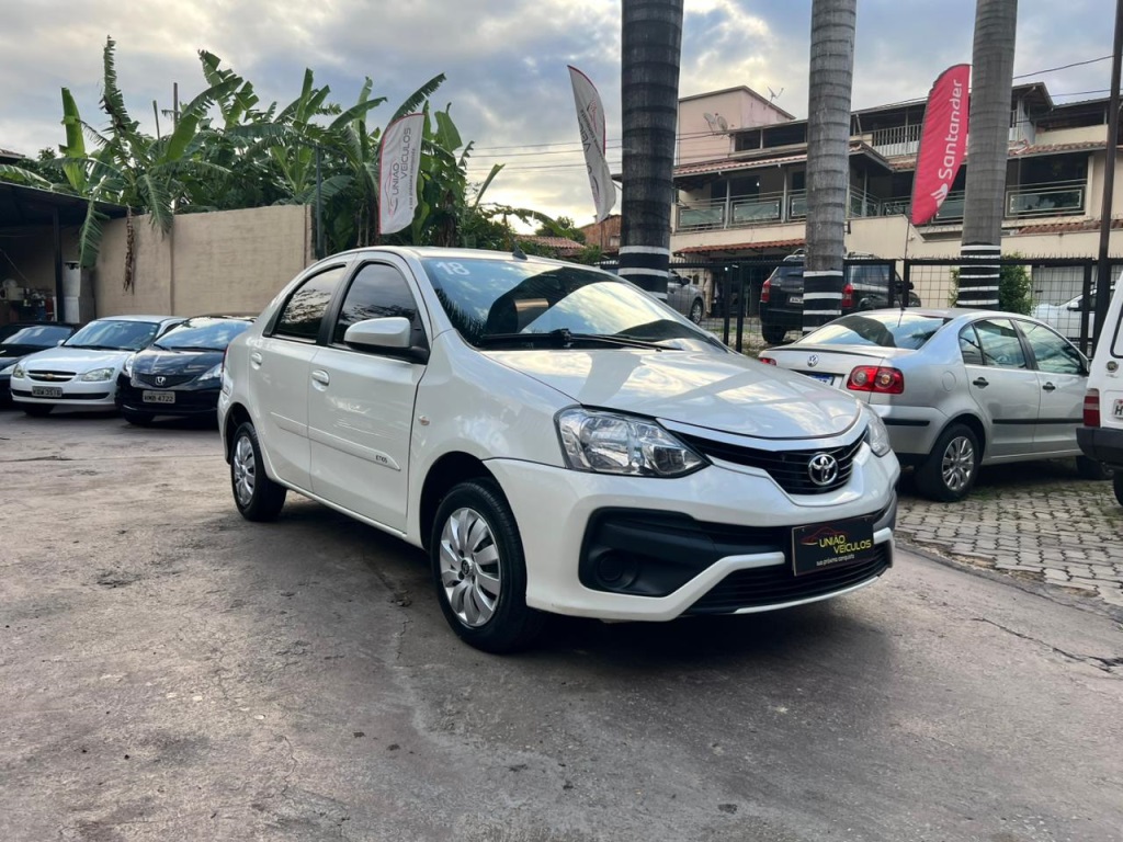 TOYOTA ETIOS