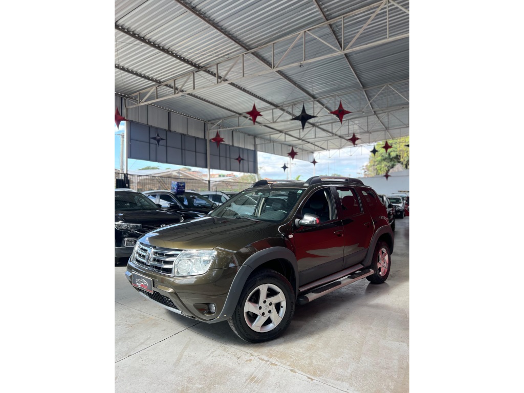 RENAULT DUSTER