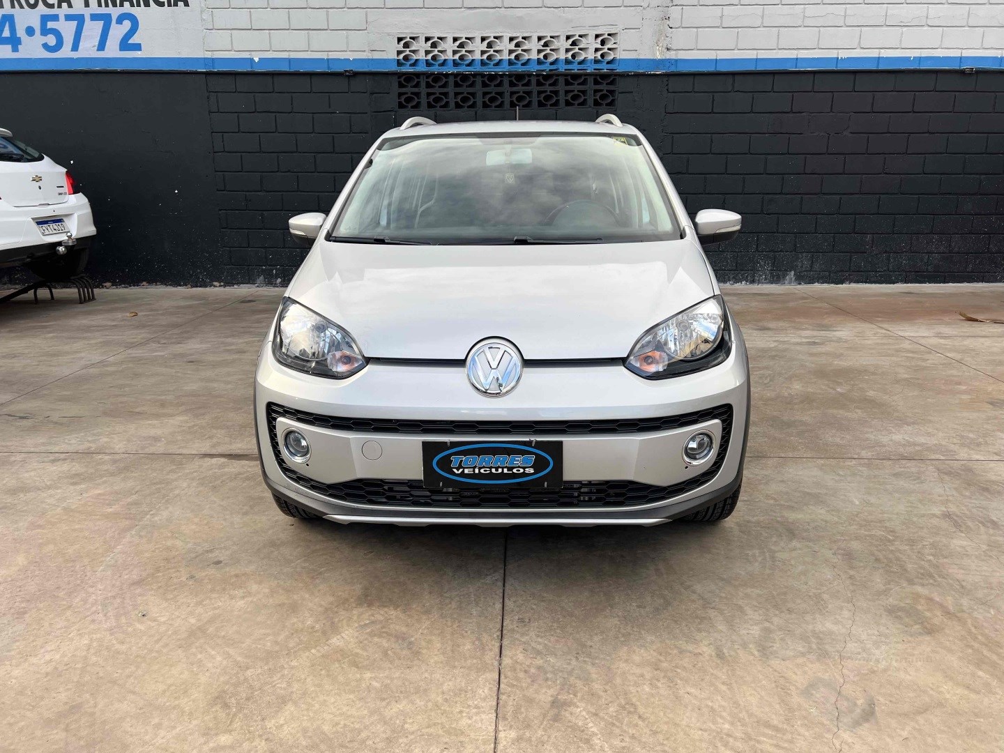 VOLKSWAGEN CROSS UP